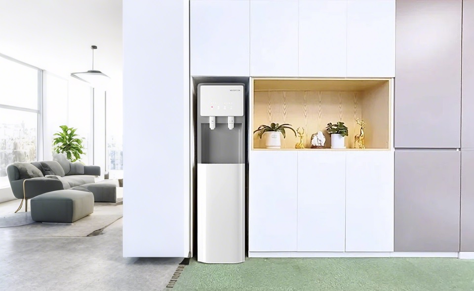 你喝的桶裝水安全嗎？直飲水機(jī)能不能替代桶裝水？